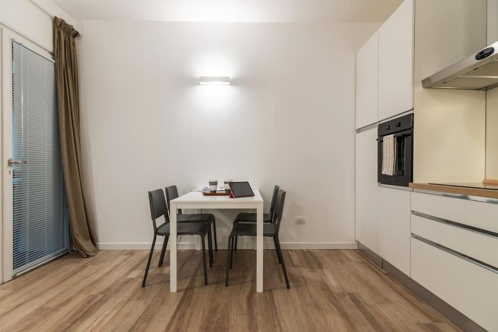 Mora Flexyrent A.C. - Colonne Apartment Milan Luaran gambar