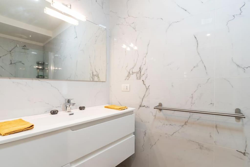 Mora Flexyrent A.C. - Colonne Apartment Milan Luaran gambar